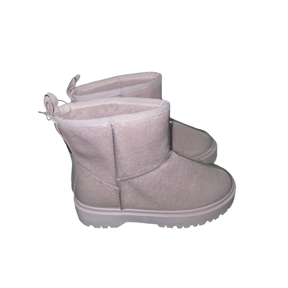 NWOT Steve Madden Fur Lined Clear Rain/Snow Boots Women's size 5.5 - Picture 3 of 3
